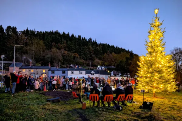 [Article 4 Title - Add descriptive alt text]